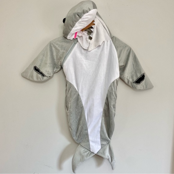 Underwraps Baby Shark Infant Costume - Picture 5 of 13